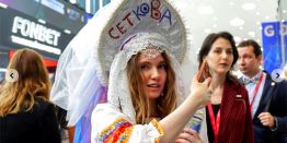Кроссовер АвтоВАЗа, иностранные гости и бесплатные лабубу - главное на ПМЭФ